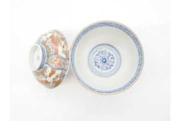 江戸期　古伊万里　金彩　色絵　約12cm　3.8寸　一つ一つ丁寧に絵付けされた豪華な蓋付き茶碗3客セット(獅子、松竹、和食器、三寸八分)(R-070416)