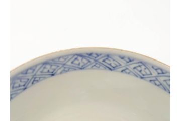 江戸期　古伊万里　金彩　色絵　約12cm　3.8寸　一つ一つ丁寧に絵付けされた豪華な蓋付き茶碗3客セット(獅子、松竹、和食器、三寸八分)(R-070416)