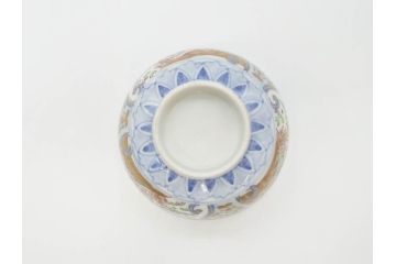 江戸期　古伊万里　金彩　色絵　約12cm　3.8寸　一つ一つ丁寧に絵付けされた豪華な蓋付き茶碗3客セット(獅子、松竹、和食器、三寸八分)(R-070416)