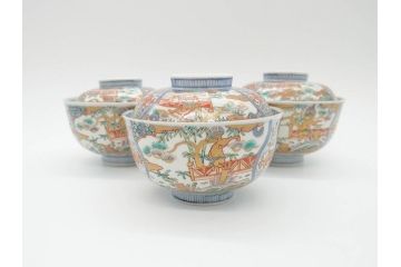 江戸期　古伊万里　金彩　色絵　約12cm　3.8寸　一つ一つ丁寧に絵付けされた豪華な蓋付き茶碗3客セット(獅子、松竹、和食器、三寸八分)(R-070417)