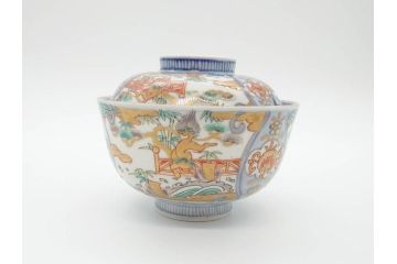 江戸期　古伊万里　金彩　色絵　約12cm　3.8寸　一つ一つ丁寧に絵付けされた豪華な蓋付き茶碗3客セット(獅子、松竹、和食器、三寸八分)(R-070417)
