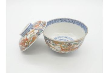 江戸期　古伊万里　金彩　色絵　約12cm　3.8寸　一つ一つ丁寧に絵付けされた豪華な蓋付き茶碗3客セット(獅子、松竹、和食器、三寸八分)(R-070417)