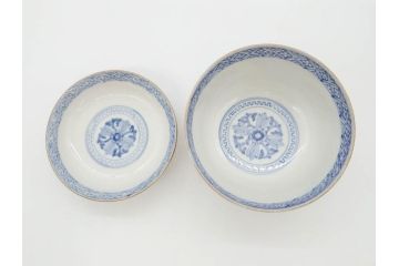 江戸期　古伊万里　金彩　色絵　約12cm　3.8寸　一つ一つ丁寧に絵付けされた豪華な蓋付き茶碗3客セット(獅子、松竹、和食器、三寸八分)(R-070417)