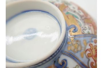 江戸期　古伊万里　金彩　色絵　約12cm　3.8寸　一つ一つ丁寧に絵付けされた豪華な蓋付き茶碗3客セット(獅子、松竹、和食器、三寸八分)(R-070417)
