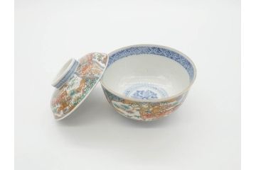 江戸期　古伊万里　金彩　色絵　約12cm　3.8寸　一つ一つ丁寧に絵付けされた豪華な蓋付き茶碗3客セット(獅子、松竹、和食器、三寸八分)(R-070417)