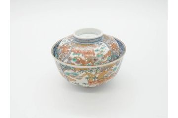 江戸期　古伊万里　金彩　色絵　約12cm　3.8寸　一つ一つ丁寧に絵付けされた豪華な蓋付き茶碗3客セット(獅子、松竹、和食器、三寸八分)(R-070417)