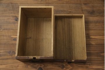 和製アンティーク　珍品!!　関東　荘厳な雰囲気を醸し出す金具の立派な総桐船箪笥(掛硯型、懸硯型、金庫箪笥、総桐箪笥、総桐たんす、舟箪笥、時代箪笥、帳場箪笥、小物収納、小引き出し)(R-070426)