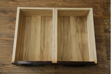 中古　志太民芸家具　天板リメイク　美しい杢目が上質な和の雰囲気を演出するローチェスト(サイドボード、テレビボード)(R-070427)