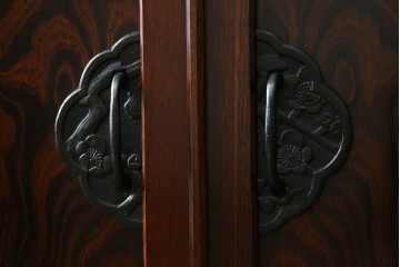 中古　志太民芸家具　天板リメイク　美しい杢目が上質な和の雰囲気を演出するローチェスト(サイドボード、テレビボード)(R-070427)