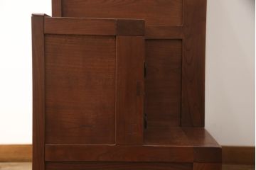 和製ビンテージ　高級工芸家具　総欅(ケヤキ)材　古金具リメイク　職人手作り　小振りな階段箪笥(階段タンス、収納たんす、和箪笥、時代箪笥、引き出し、ヴィンテージ)(R-070433)