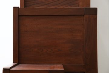和製ビンテージ　高級工芸家具　総欅(ケヤキ)材　古金具リメイク　職人手作り　小振りな階段箪笥(階段タンス、収納たんす、和箪笥、時代箪笥、引き出し、ヴィンテージ)(R-070433)