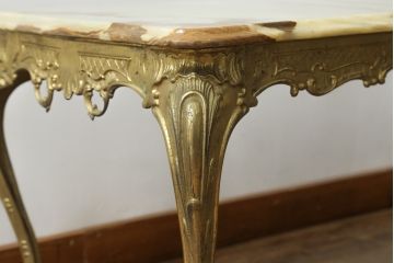イタリアビンテージ　天板大理石　高級感ある佇まいが魅力的なセンターテーブル(リビングテーブル、ローテーブル、ヴィンテージ)(R-070436)