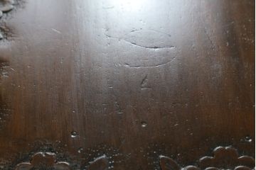 中古　伝統工芸　軽井沢彫り　咲き誇る桜の彫刻が美しいダイニングテーブル(作業台、食卓、2人掛け、二人掛け)(R-070439)