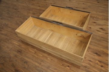 和製アンティーク　明治期　前面欅(ケヤキ)材　金具の立派な佐渡箪笥ローボード(小木箪笥、和たんす、ローチェスト、時代箪笥、収納箪笥、引き出し、アンティーク箪笥)(R-070447)