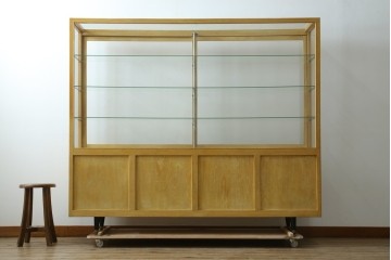 和製ビンテージ　美品　昭和レトロ　ナラ(楢)材の大振りな薄型ガラスケース　(R-070461)