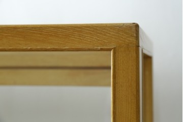 和製ビンテージ　美品　昭和レトロ　ナラ(楢)材の大振りな薄型ガラスケース　(R-070461)