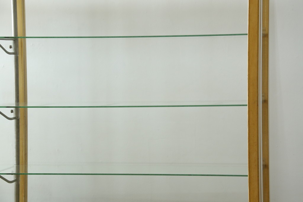 和製ビンテージ　美品　昭和レトロ　ナラ(楢)材の大振りな薄型ガラスケース　(R-070461)