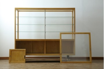 和製ビンテージ　美品　昭和レトロ　ナラ(楢)材の大振りな薄型ガラスケース　(R-070461)