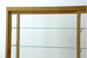 和製ビンテージ　美品　昭和レトロ　ナラ(楢)材の大振りな薄型ガラスケース　(R-070461)