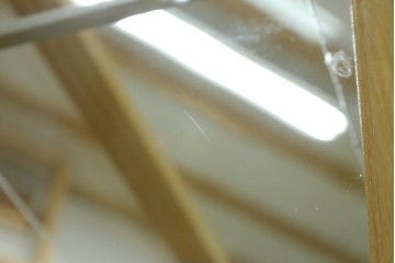 和製ビンテージ　美品　昭和レトロ　ナラ(楢)材の大振りな薄型ガラスケース　(R-070461)