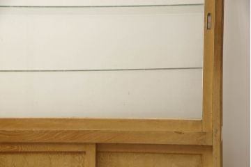 和製ビンテージ　美品　昭和レトロ　ナラ(楢)材の大振りな薄型ガラスケース(Gケース、ショーケース、コレクションケース、キャビネット、飾り棚、陳列棚、店舗什器、ヴィンテージ)(R-070461)