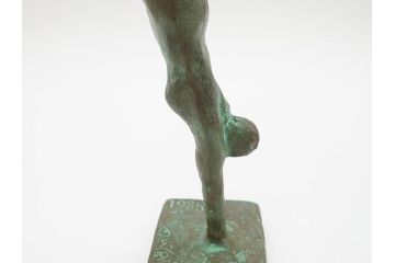 1985年　粟津潔　晴彗星　No.1　躍動感を感じる造りが魅力的なブロンズ像(少女、彫刻、置物、オブジェ)(R-070475)