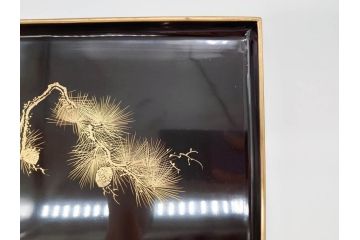 金蒔絵　木製　繊細に描かれた松の沈金が美しいお膳10枚セット(漆器、お盆、和食器)(R-070484)