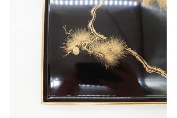 金蒔絵　木製　繊細に描かれた松の沈金が美しいお膳10枚セット(漆器、お盆、和食器)(R-070484)