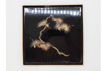 金蒔絵　木製　繊細に描かれた松の沈金が美しいお膳10枚セット(漆器、お盆、和食器)(R-070484)