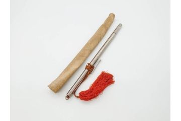 珍品　捕物作家クラブ会員章　十手(日本作家クラブ、武具、實手、短棒、鉄棒、捕具、ケース付き)(R-070485)
