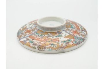 幕末〜明治期　伊万里　金彩　約13cm　4.3寸　華やかな色絵が食卓に彩を与える蓋付き茶碗3客セット(獅子、松竹、和食器、四寸三分)(R-070488)