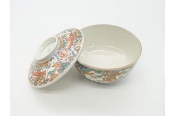 幕末〜明治期　伊万里　金彩　約13cm　4.3寸　華やかな色絵が食卓に彩を与える蓋付き茶碗3客セット(獅子、松竹、和食器、四寸三分)(R-070488)