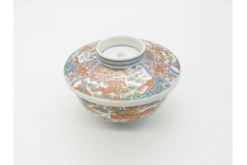 幕末〜明治期　伊万里　金彩　約13cm　4.3寸　華やかな色絵が食卓に彩を与える蓋付き茶碗3客セット(獅子、松竹、和食器、四寸三分)(R-070488)
