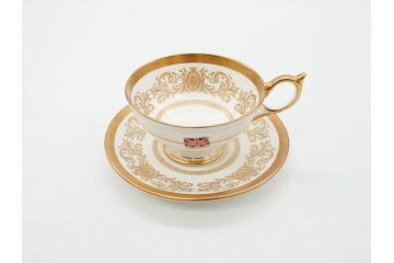 イギリス　AYNSLEY(エインズレイ)　Imperial Gold(インペリアルゴールド)　煌びやかな金の装飾が美しいカップ&ソーサー5客セット(洋食器、C&S)(R-070493)