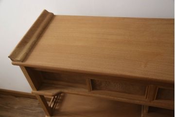 中古　未使用　新古品(中古品)　新潟産　職人手造り　総欅(ケヤキ)無垢材　品のある佇まいが素敵な珍しい無塗装品の飾り棚(茶棚、収納棚、戸棚、違い棚)(R-070519)