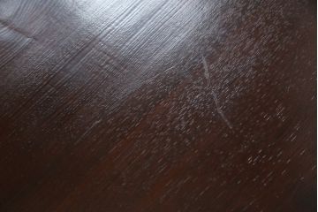 和製アンティーク　栓材　赤みがかった濃淡の木目が魅力の丸ちゃぶ台(折りたたみテーブル、座卓、ローテーブル)(R-070527)