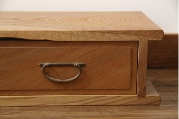 和製ビンテージ　未使用　新古品(中古品)　新潟産　職人手造り　総欅(ケヤキ)無垢材　珍しい無塗装品の置き床(置床、ローボード、テレビ台、テレビボード、収納棚、飾り台、ヴィンテージ)(R-070528)