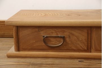和製ビンテージ　未使用　新古品(中古品)　新潟産　職人手造り　総欅(ケヤキ)無垢材　珍しい無塗装品の置き床(置床、ローボード、テレビ台、テレビボード、収納棚、飾り台、ヴィンテージ)(R-070528)