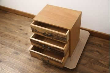 中古　前面黒柿材　内部欅(ケヤキ)材　上品な佇まいの小引き出し(整理箱、小物収納、卓上収納、チェスト)(R-070530)