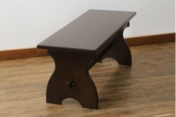 中古　美品　松本民芸家具　深みのある色合いが美しいスツールテーブル(ベンチ、長椅子、板座チェア、椅子、イス)(定価約14万円)(R-070539)