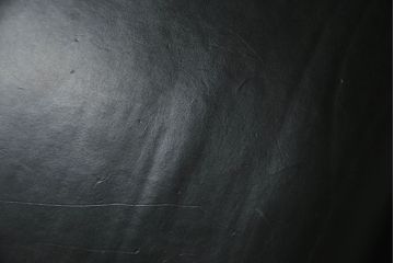 中古　Cassina(カッシーナ)　ル・コルビュジエ(Le Corbusier)　LC1　1 FAUTEUIL DOSSIER BASCULANT　機能性を追求したデザインが素敵なスリングチェア(アームチェア、バスキュランチェア、椅子、イス)(定価約53万円)(R-070543)
