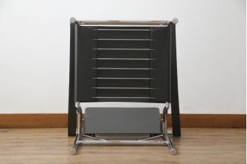 中古　Cassina(カッシーナ)　ル・コルビュジエ(Le Corbusier)　LC1　1 FAUTEUIL DOSSIER BASCULANT　機能性を追求したデザインが素敵なスリングチェア(アームチェア、バスキュランチェア、椅子、イス)(定価約53万円)(R-070543)