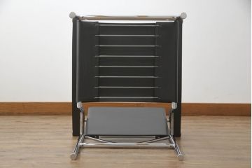 中古　Cassina(カッシーナ)　ル・コルビュジエ(Le Corbusier)　LC1　1 FAUTEUIL DOSSIER BASCULANT　機能性を追求したデザインが素敵なスリングチェア(アームチェア、バスキュランチェア、椅子、イス)(定価約53万円)(R-070544)
