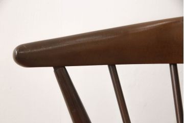 和製ビンテージ　希少デザイン!!　飛騨産業　キツツキ　重厚感ある佇まいと洗練されたデザインが美しいアームチェア(ダイニングチェア、椅子、イス、ヴィンテージ)(R-070545)