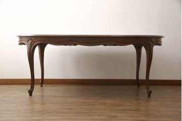 ビンテージ家具　アメリカ輸入モデル　DREXEL HERITAGE(ドレクセルヘリテイジ)　Touraine(ツーレイン)　滑らかな曲線が優雅な印象のダイニングテーブル(エクステンションテーブル、食卓、4人掛け、6人掛け、オーバル型、ヴィンテージ)(R-070579)