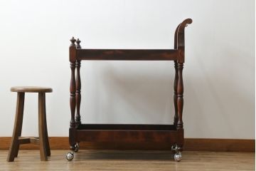 和製ビンテージ　九州民芸家具　落ち着いた色合いが品を感じさせるキャスターワゴン(キッチンワゴン、トロリー、サイドテーブル、ヴィンテージ)(R-070587)