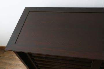和製ビンテージ　九州民芸家具　和モダン空間づくりにおすすめ!　落ち着いた色合いが魅力の上品な下駄箱(収納棚、ヴィンテージ)(R-070588)