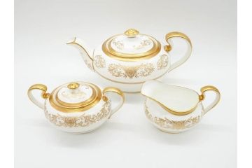 イギリス　AYNSLEY(エインズレイ)　Imperial Gold(インペリアルゴールド)　金の繊細なデザインが上品な雰囲気を醸し出すティーポット&シュガーポット&クリーマー3点セット(ミルクジャー、ミルクポット、ボンボン入れ、洋食器)(R-070629)