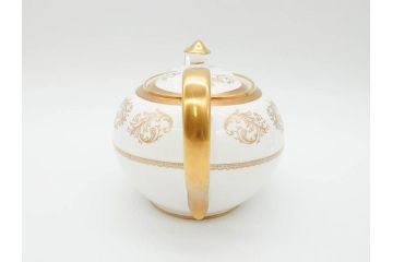 イギリス　AYNSLEY(エインズレイ)　Imperial Gold(インペリアルゴールド)　金の繊細なデザインが上品な雰囲気を醸し出すティーポット&シュガーポット&クリーマー3点セット(ミルクジャー、ミルクポット、ボンボン入れ、洋食器)(R-070629)