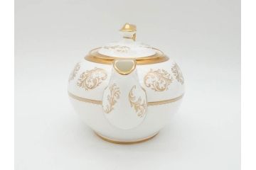 イギリス　AYNSLEY(エインズレイ)　Imperial Gold(インペリアルゴールド)　金の繊細なデザインが上品な雰囲気を醸し出すティーポット&シュガーポット&クリーマー3点セット(ミルクジャー、ミルクポット、ボンボン入れ、洋食器)(R-070629)